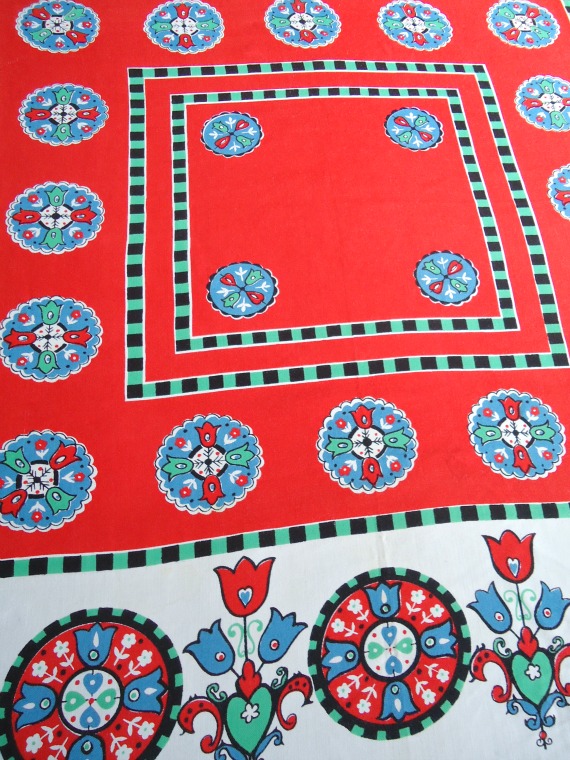 modflowers: folk tablecloth