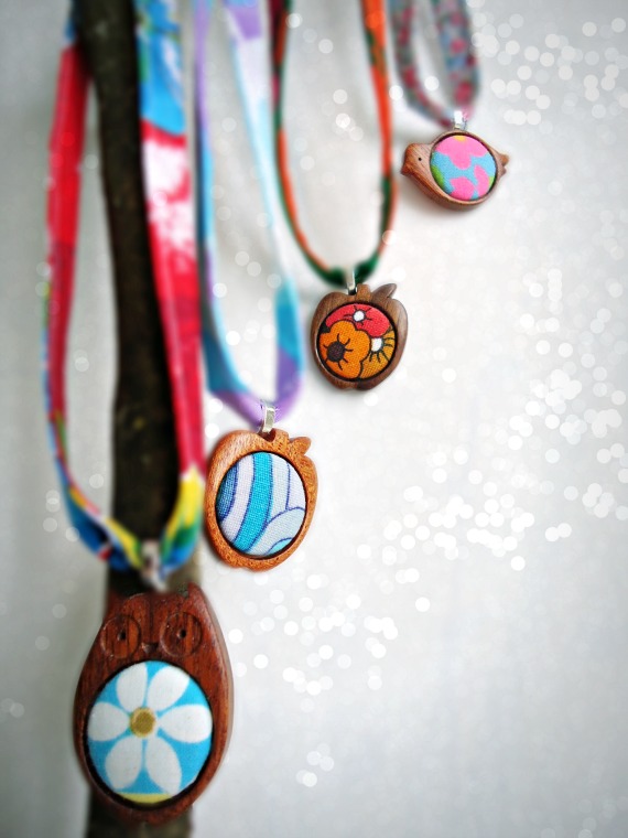 modflowers: handmade pendants