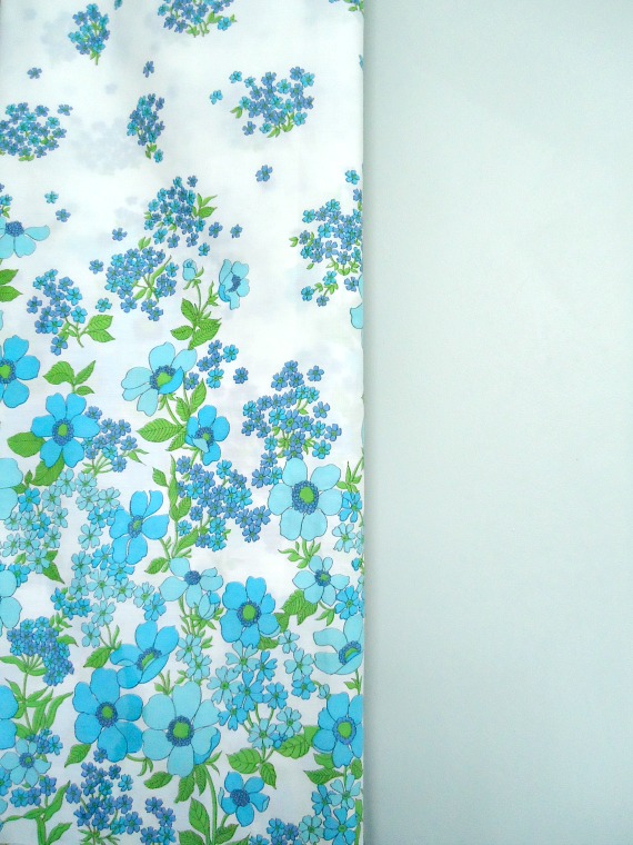 modflowers: blue border vintage fabric