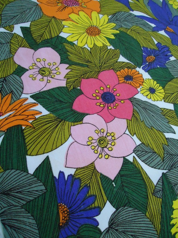 modflowers: floral vintage fabric