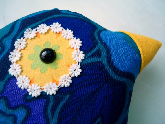 modflowers: bird cushion with vintage trim