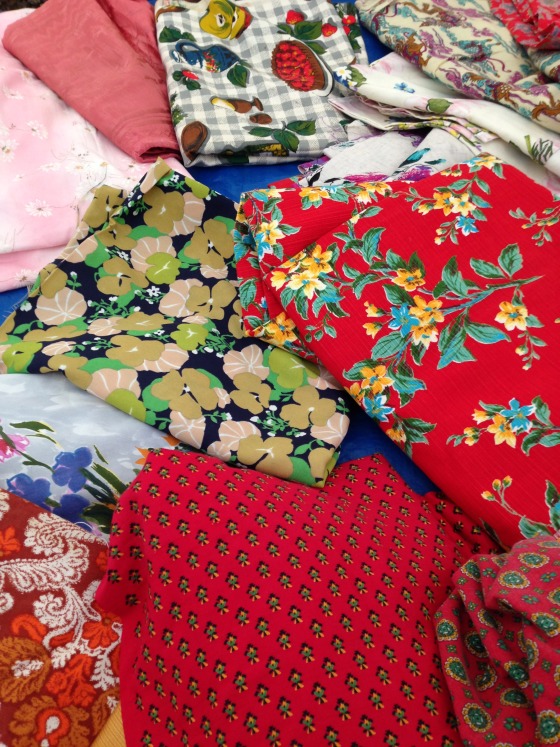 modflowers: vintage fabrics at newark antiques fair