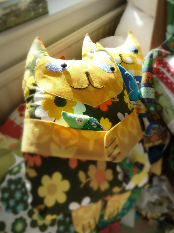 modflowers: fabric felines