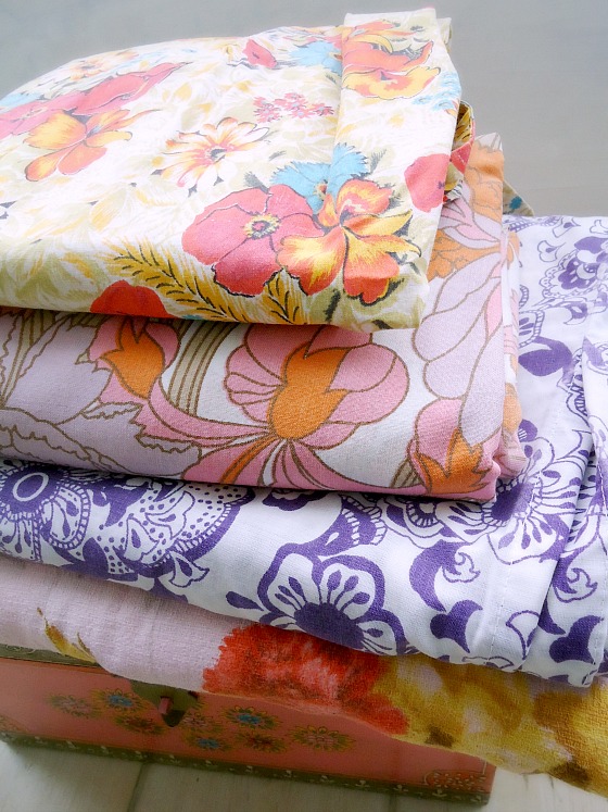 modflowers:vintage fabrics