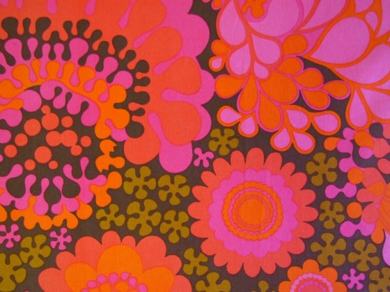 modflowers: "Folklore" vintage fabric