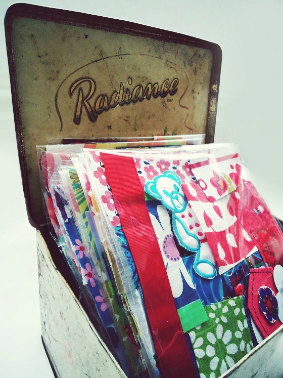 modflowers: vintage fabric scrap packs