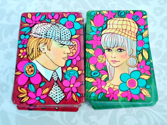 modflowers: groovy vintage playing cards