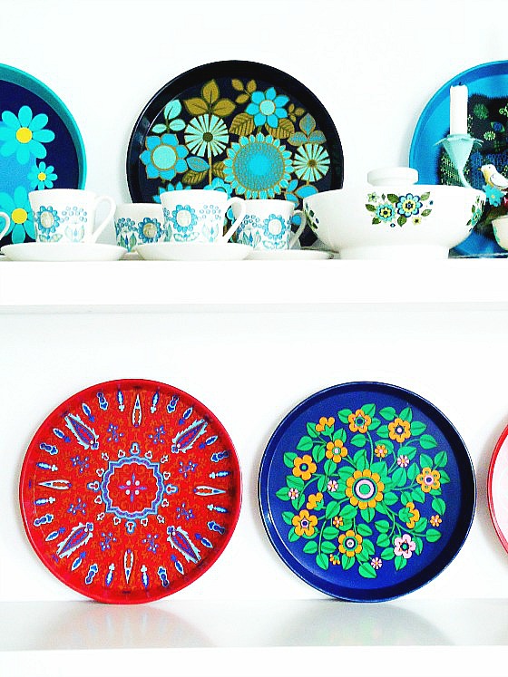 modflowers: vintage tray collection