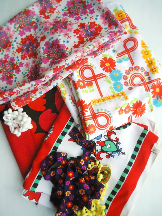 modflowers: vintage fabrics and trims