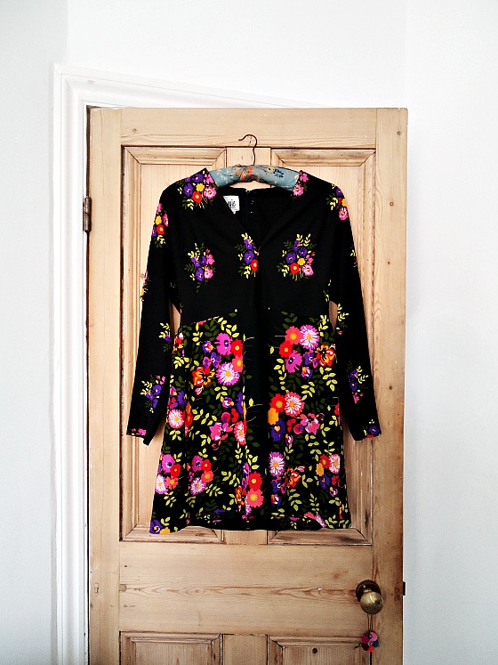 modflowers: vintage crimplene frock