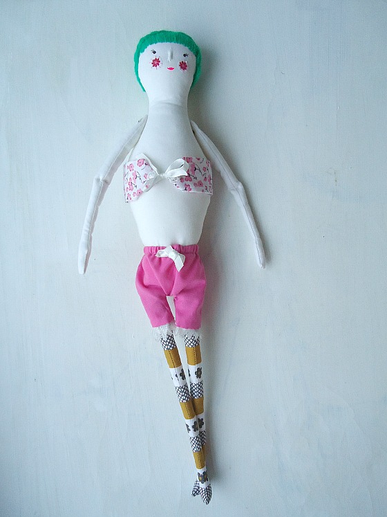 modflowers: doll with bloomers