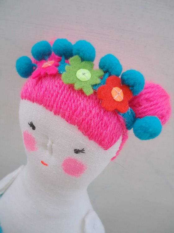 modflowers: dolly headdress