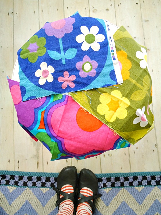 modflowers: vintage fabrics from Rainbow Vintage Home