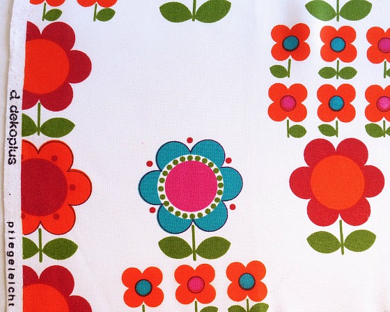 modflowers: dekoplus fabric from the collection of Jane Foster