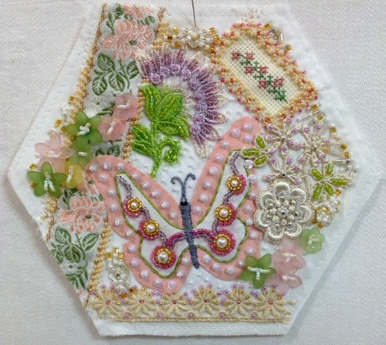 modflowers: hexie quilt block finished