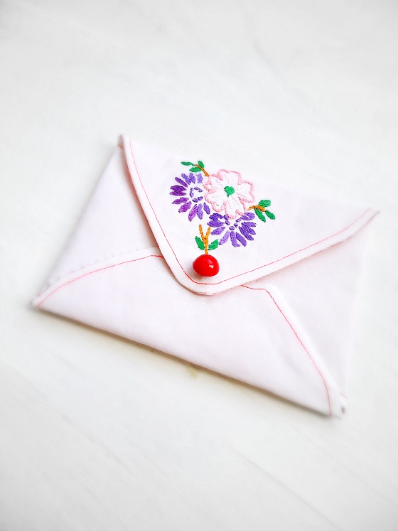 modflowers: envelope purse vintage