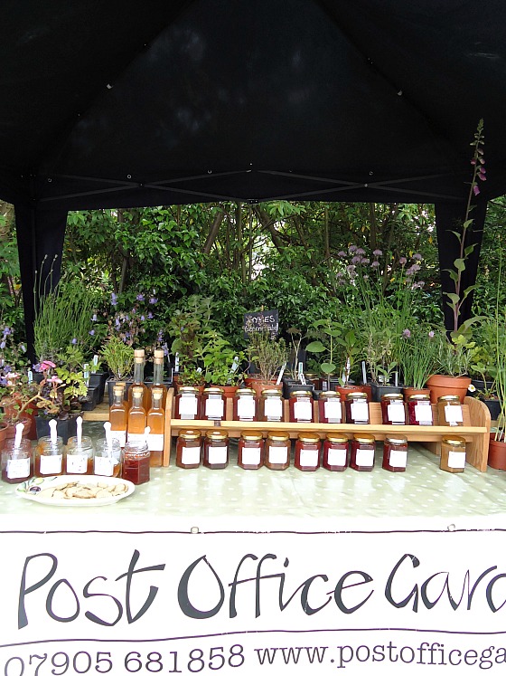 modflowers: The Post Office Garden stall