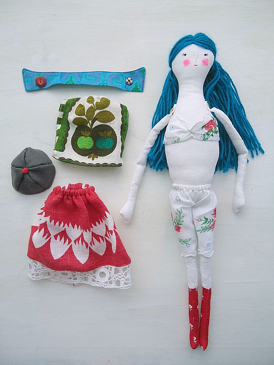 modflowers: handmade doll anna