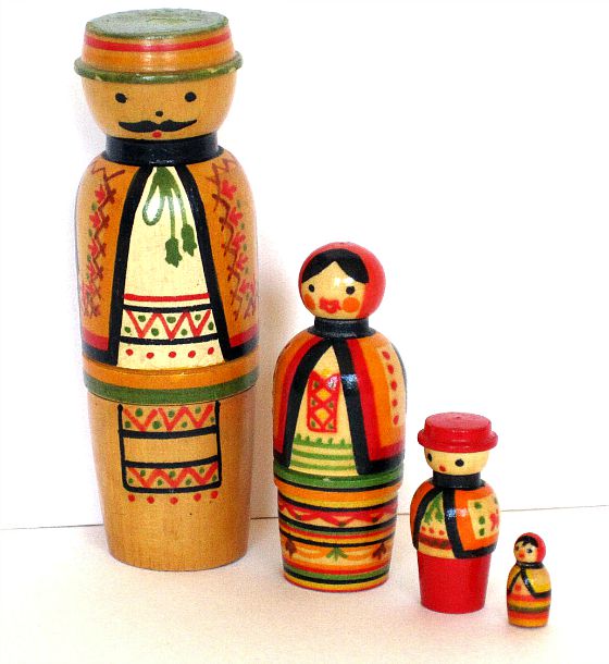 modflowers: nested Austrian wooden dolls