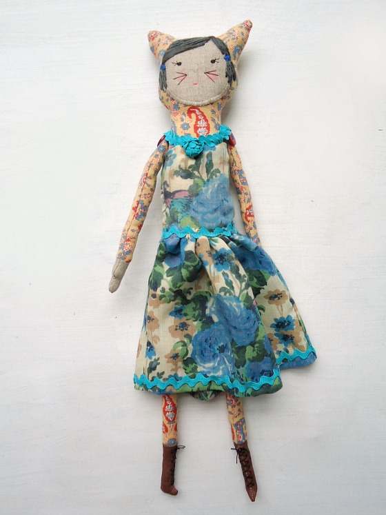 vintage Liberty fabric dolls by modflowers