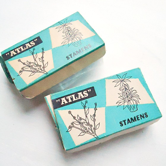 modflowers: vintage stamens boxes 