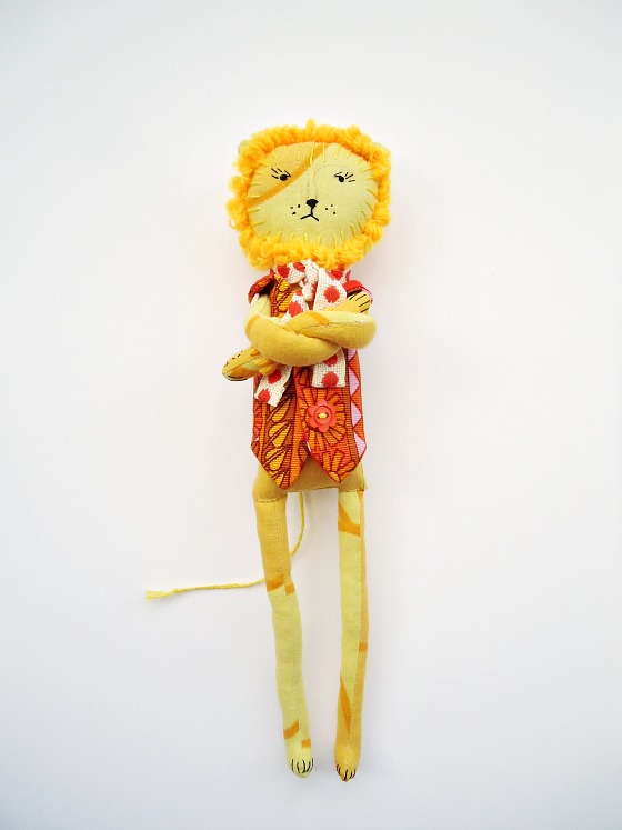 modflowers: Dandy Lion doll