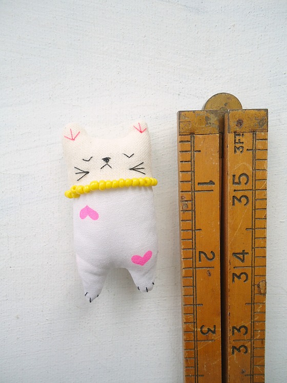 modflowers: itty bitty kitties