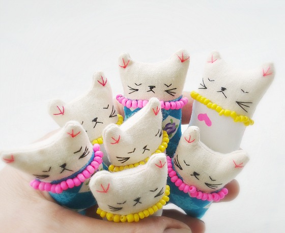 modflowers: itty bitty kitties