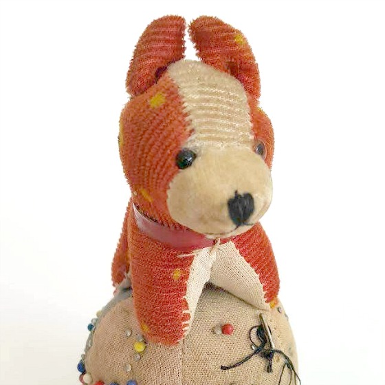 modflowers: pining for pincushion - vintage dog on ball pincushion