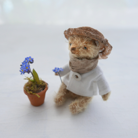 Dudley: a miniature artist bear by modflowers