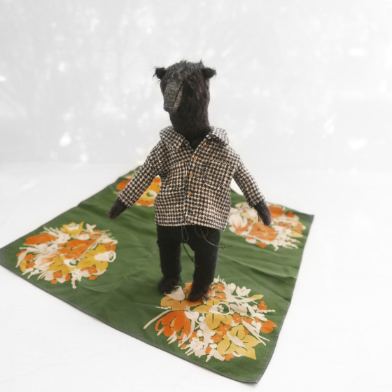 Lorenzo: an artist bear by modflowers