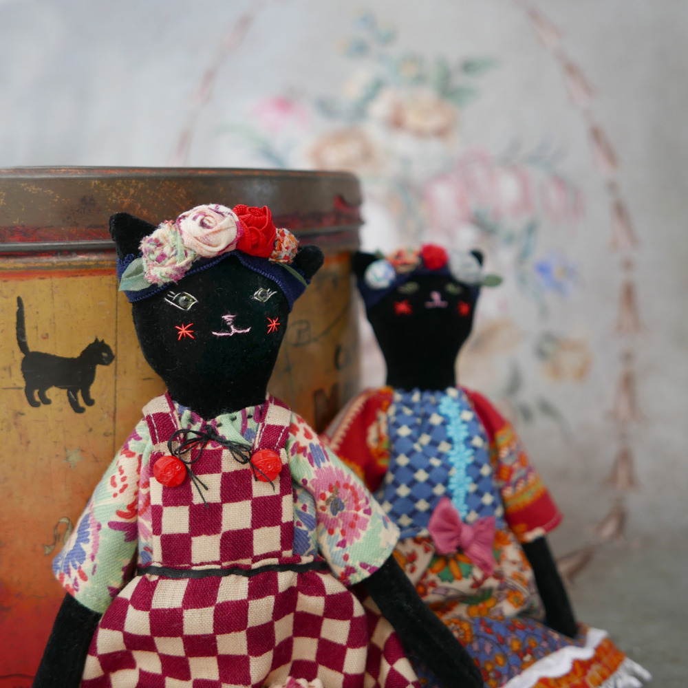 black velvet cat dolls by modflowers