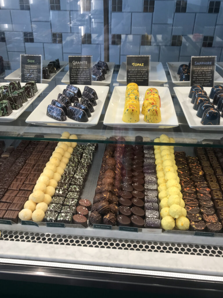 haga chocolate shop